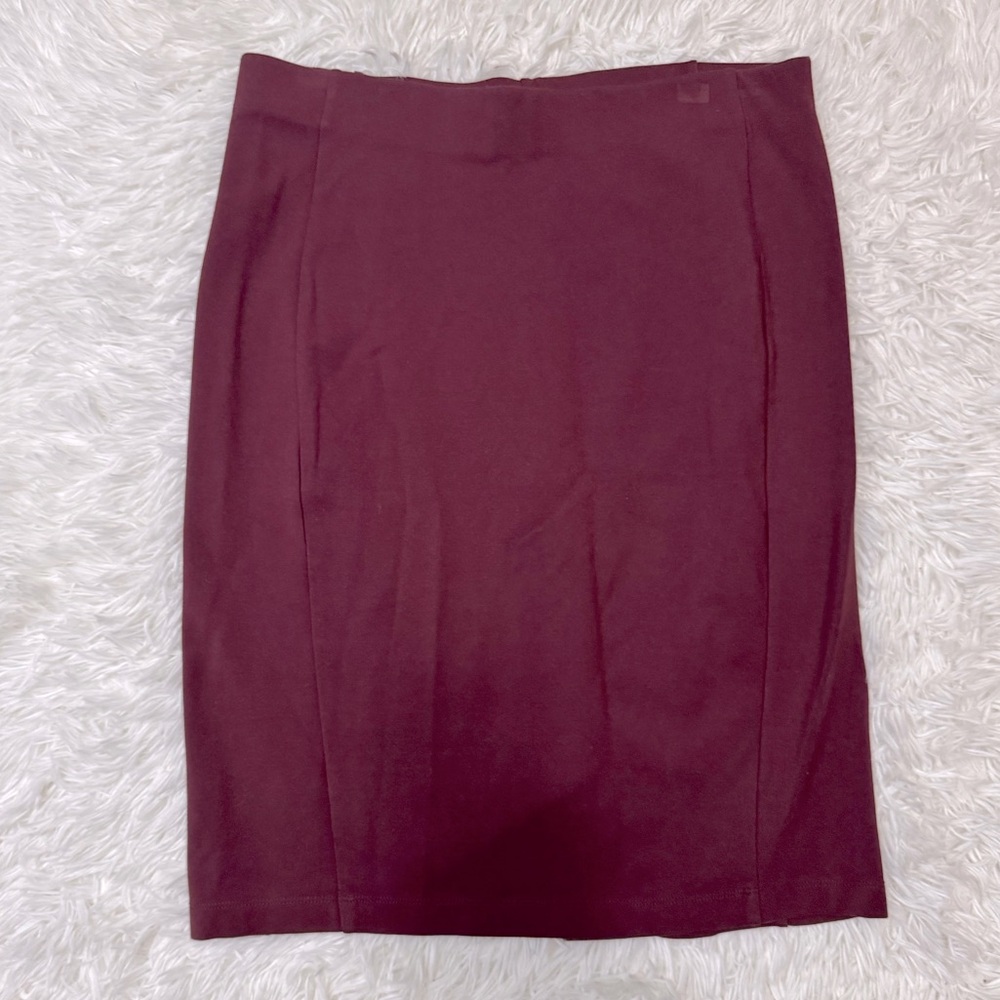 Elegant Burgundy Pencil Skirt